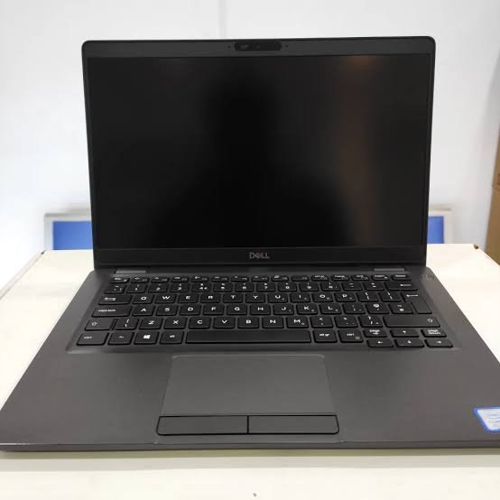 Dell Latitude 5300 13.3-inch Intel Core i5 8th Gen 8GB RAM 256GB SSD Non-Touch Business Laptop