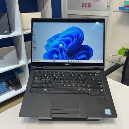 Dell Latitude 7389 2-in-1 13.3-inch Intel Core i5 7th Gen 8GB RAM 256GB SSD x360 Touchscreen Business Laptop